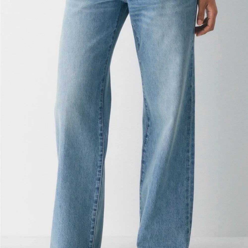 Aritzia Denim Forum Farrah Low Rise Jeans - Picture 5 of 12